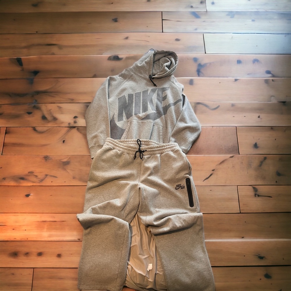 Nike joggers